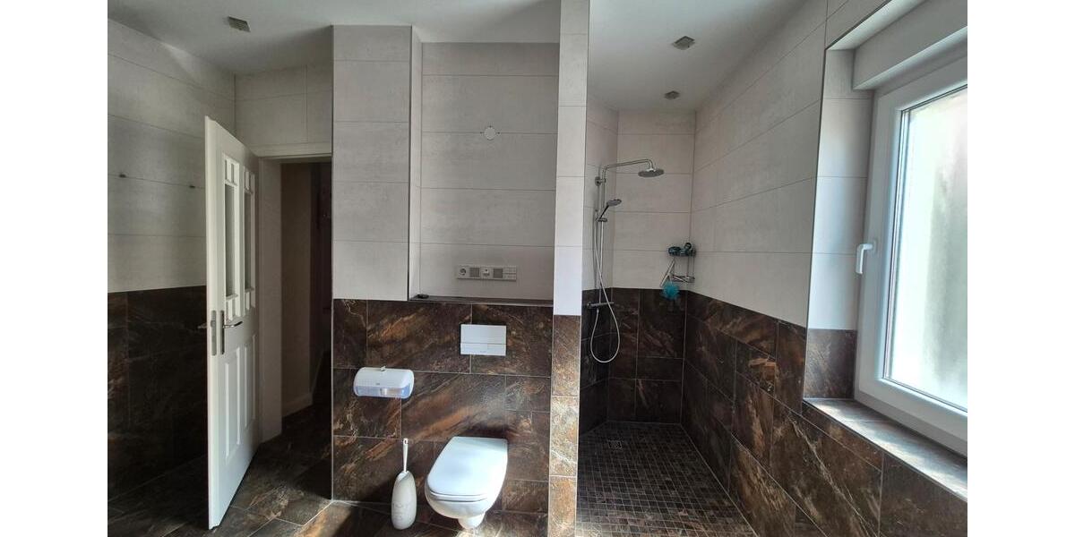 Etagenwohnung Bad Sülze - 4.5 Zimmer, 138 m&sup2;, 1.040&euro; | Angebot:26043906