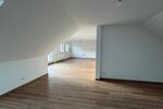 Dachgeschoßwohnung Nossen - 4 Zimmer, 115 m&sup2;, 1.250&euro; | Angebot:26446788