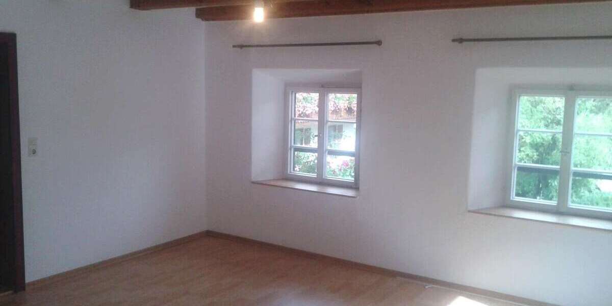 Etagenwohnung Bernau - 3 Zimmer, 95 m&sup2;, 1.150&euro; | Angebot:27031804