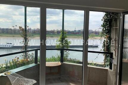 Möblierte Maisonette-Wohnung mit atemberaubendem Rheinblick in Köln-Stammheim!