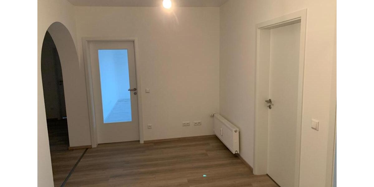 Moderne schöne Wohnung 5 Zimmern Südbalkon Schwarzenfeld 5 zimmer