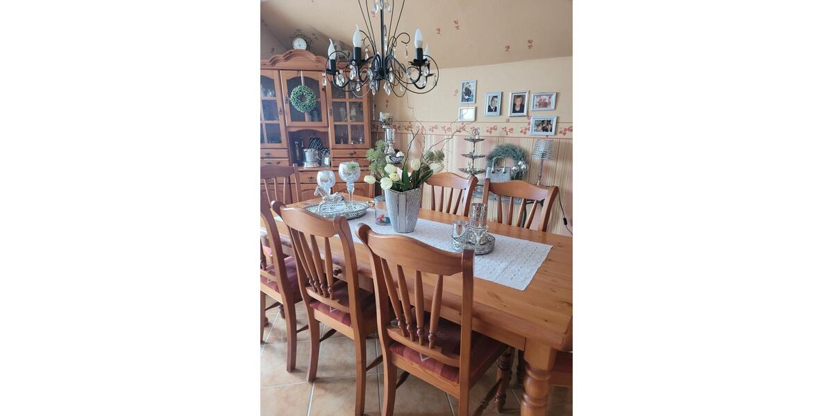 Dachgeschoßwohnung Borken (Hessen) - 2.5 Zimmer, 90 m&sup2;, 650&euro; | Angebot:25988970