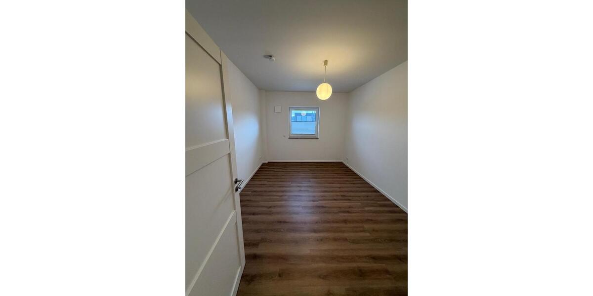 Dachgeschoßwohnung Schlüchtern - 5 Zimmer, 148 m&sup2;, 1.300&euro; | Angebot:24867340