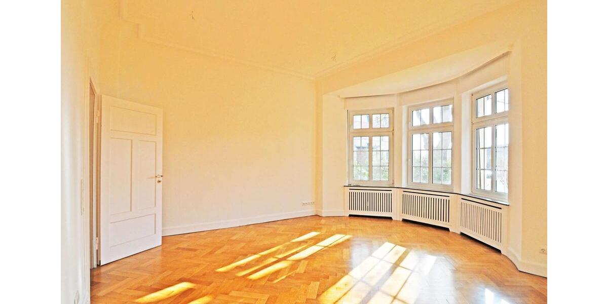 Wittlich: + Repräsentative Altbauwohnung ab dem 01.04.26 zu vermieten 4 zimmer