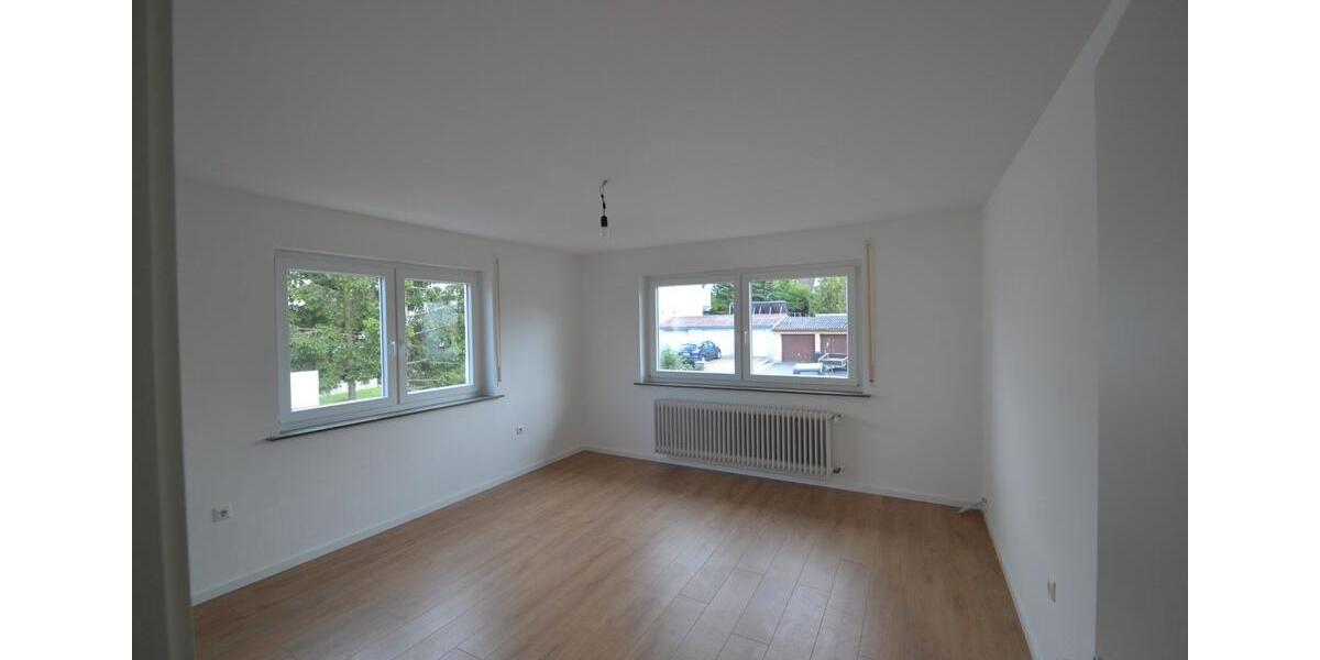 Etagenwohnung Uffenheim - 4.5 Zimmer, 93 m&sup2;, 733&euro; | Angebot:26522848