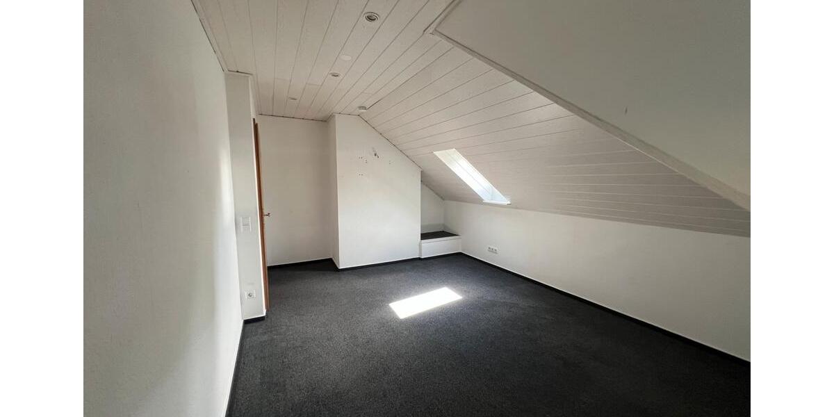 Dachgeschoßwohnung Gescher - 3 Zimmer, 100 m&sup2;, 1.000&euro; | Angebot:26482622