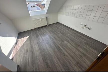 Wohnung Hainichen - 2 Zimmer, 51 m&sup2;, 275&euro; | Angebot:26057023