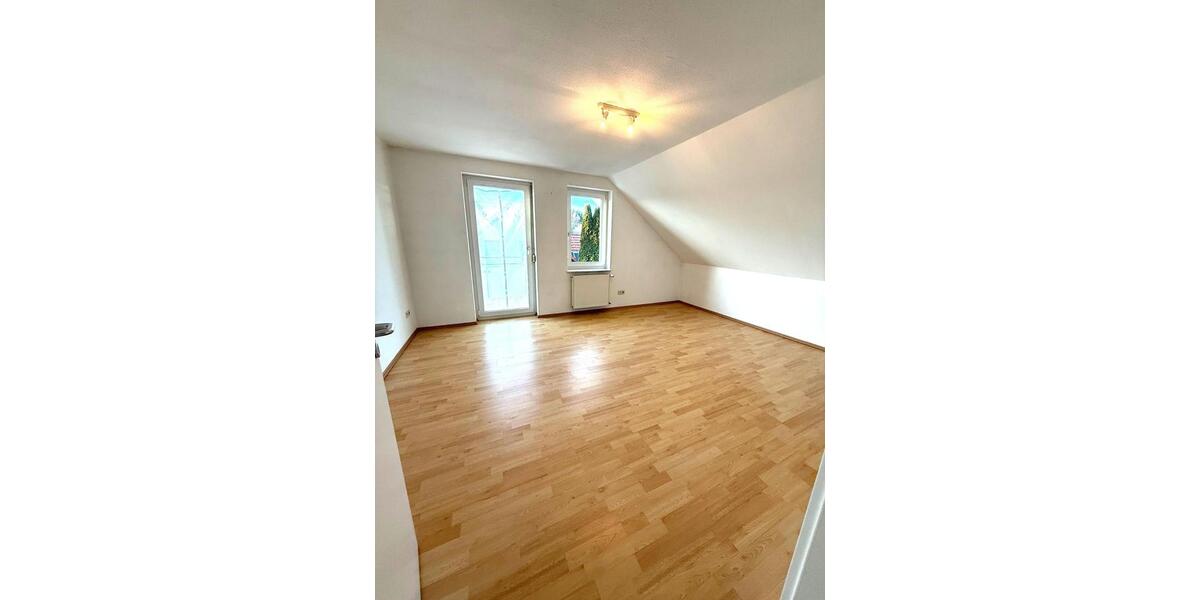 Doppelhaushälfte mit Einliegerwohnung in Bad Liebenzell-Monakam 6 zimmer