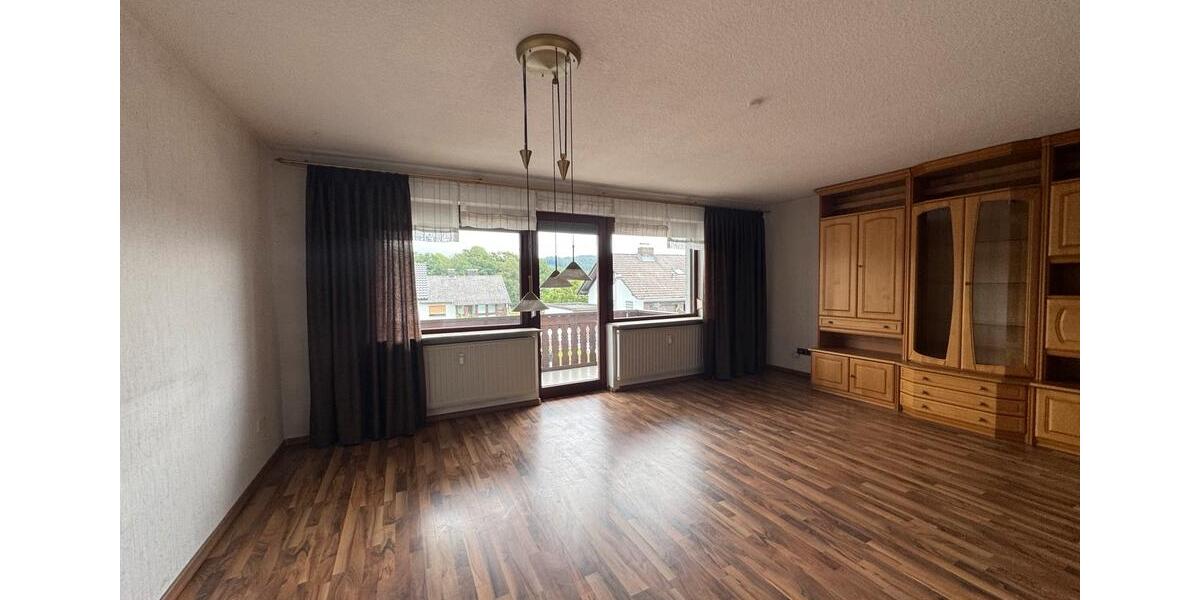 Etagenwohnung Spangenberg - 3 Zimmer, 84 m&sup2;, 600&euro; | Angebot:25950883