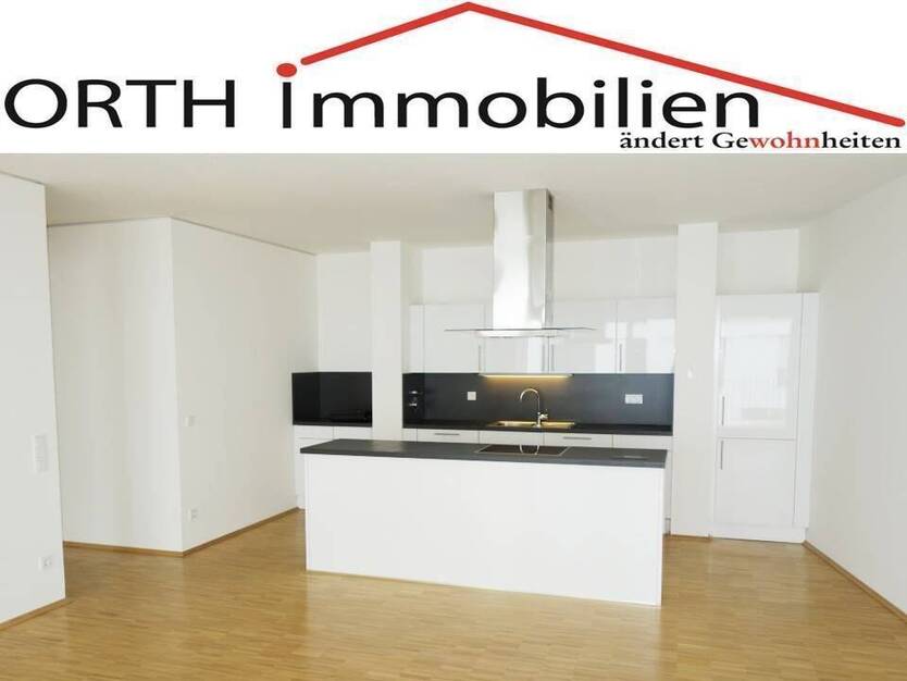 Attraktive 5 Zimmer Wohnung mit EBK, Fußbodenheizung, Parkett, Sonnenterrasse, Zentrale Lage