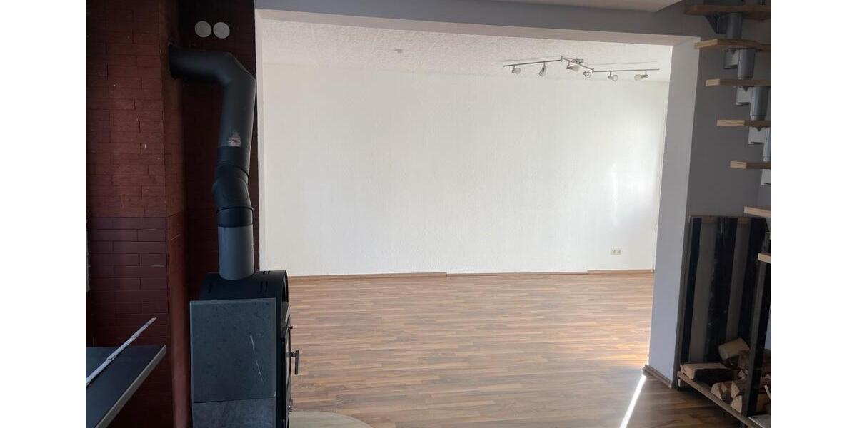 Einfamilienhaus Röthenbach an der Pegnitz - 2 Zimmer, 60 m&sup2;, 800&euro; | Angebot:26080469