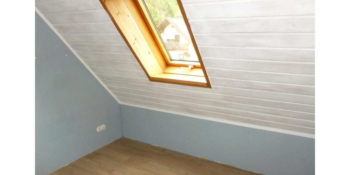 Dachgeschoßwohnung Gößweinstein - 4 Zimmer, 123 m&sup2;, 1.000&euro; | Angebot:24360722