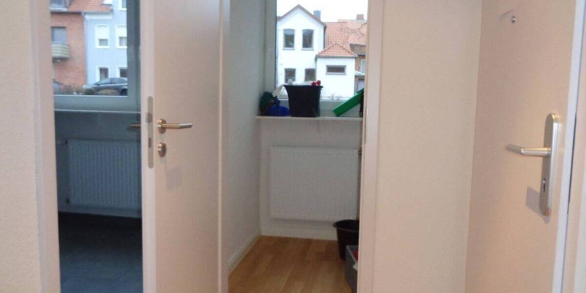 Einziehen und Wohlfühlen! 3 Zimmer- Wohnung mit Balkon, Einbauküche, Bad mit Wanne, Keller 3 zimmer