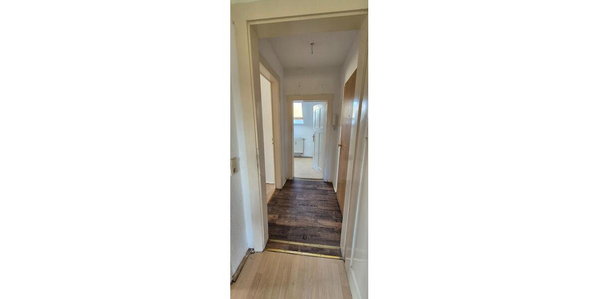 Dachgeschoßwohnung Schipkau - 2 Zimmer, 58 m&sup2;, 320&euro; | Angebot:23424231