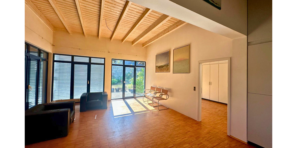 Doppelhaushälfte Neuenrade - 6 Zimmer, 140 m&sup2;, 985&euro; | Angebot:24700037