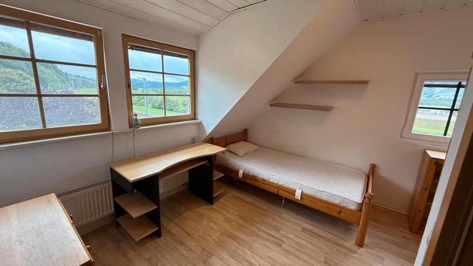 Möbliertes Zimmer mit eigenem Bad in Gengenbach-Schwaibach
