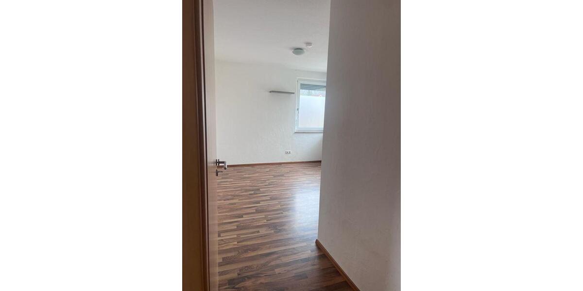 Etagenwohnung Buggingen - 3 Zimmer, 72 m&sup2;, 980&euro; | Angebot:26620997