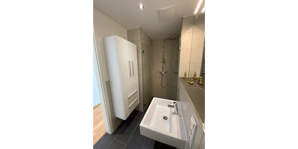 Etagenwohnung Zirndorf - 2 Zimmer, 64 m&sup2;, 1.100&euro; | Angebot:25896526