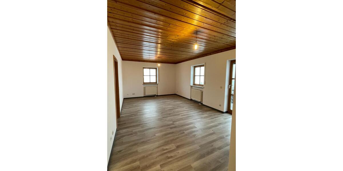 Etagenwohnung Schönberg - 2 Zimmer, 62 m&sup2;, 495&euro; | Angebot:25823246