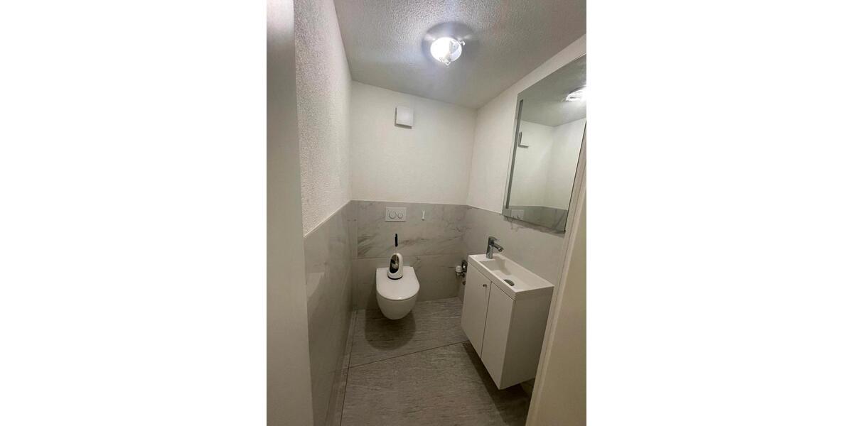 Wohnen auf Zeit Villingen-Schwenningen Schwenningen - 5 Zimmer, 160 m&sup2;, 435&euro; | Angebot:26677495