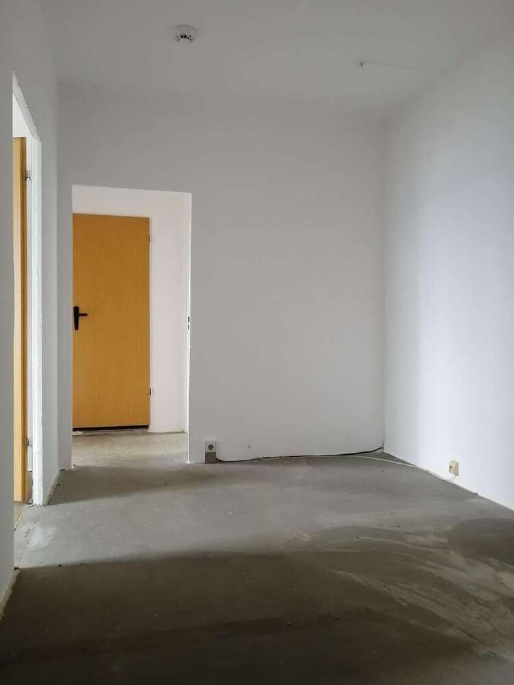 Wohnung zum Mieten in Walddrehna 462 € 77 m²