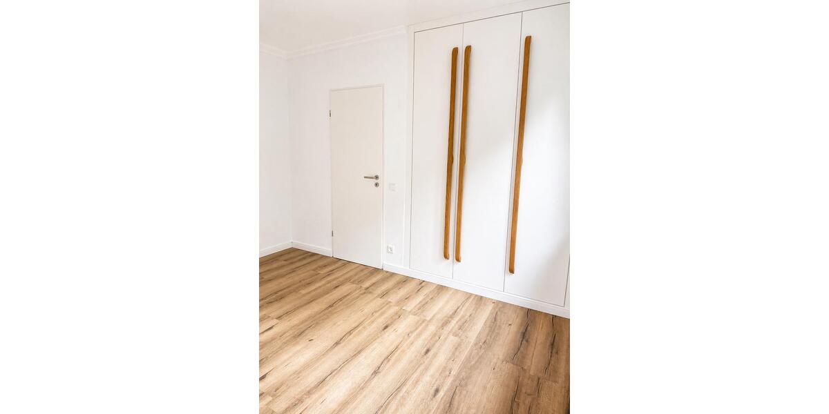 Erdgeschoßwohnung Solingen Burg - 3 Zimmer, 98 m&sup2;, 1.560&euro; | Angebot:26625144
