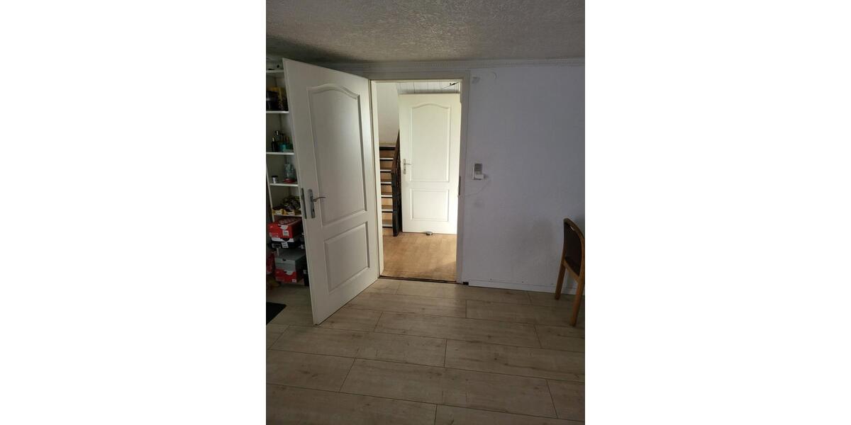 Monteur WohnungHaus Fahrer WohnungHaus 3 zimmer