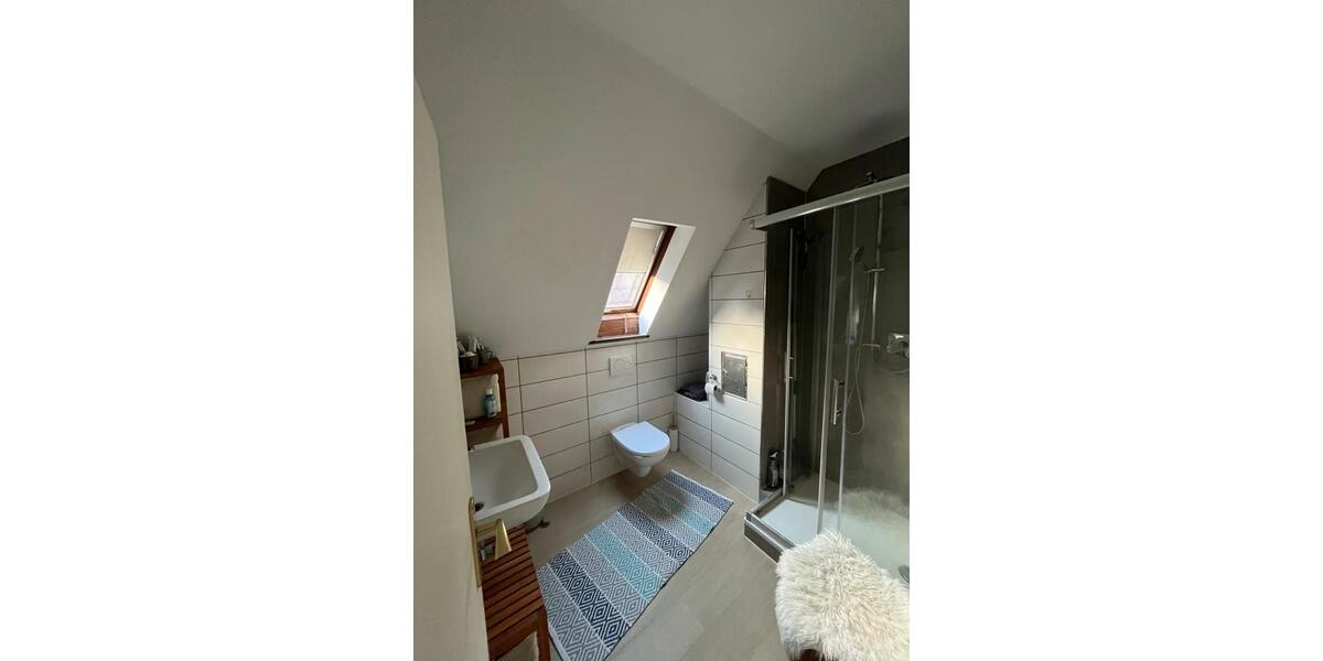 Dachgeschoßwohnung Bönnigheim - 3 Zimmer, 85 m&sup2;, 935&euro; | Angebot:24831906
