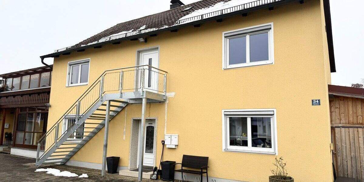 Etagenwohnung Sünching - 3 Zimmer, 90 m&sup2;, 750&euro; | Angebot:25142294