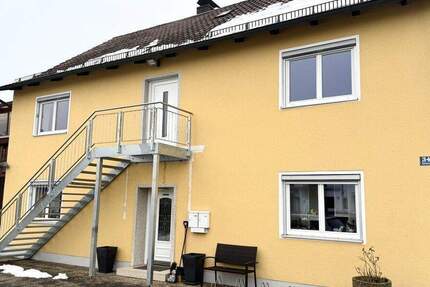 Wohnung Sünching - 3 Zimmer, 90 m&sup2;, 750&euro; | Angebot:25142294