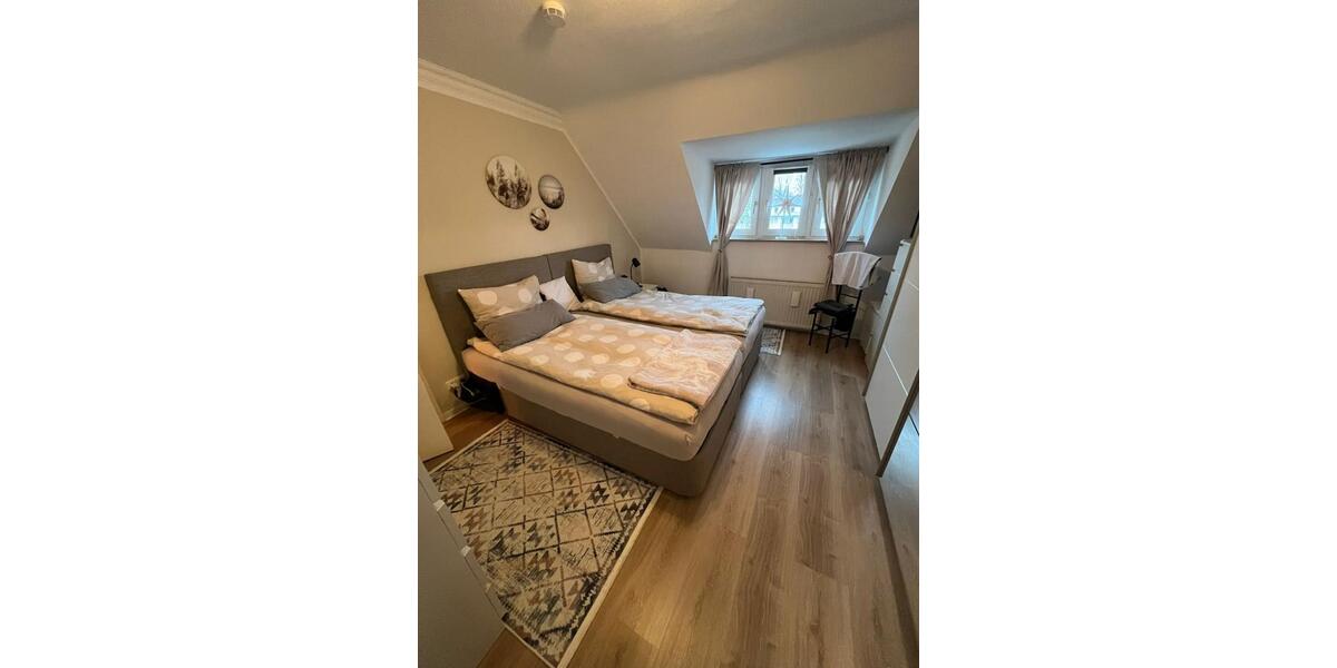 Dachgeschoßwohnung Jülich - 2 Zimmer, 76 m&sup2;, 836&euro; | Angebot:24381386