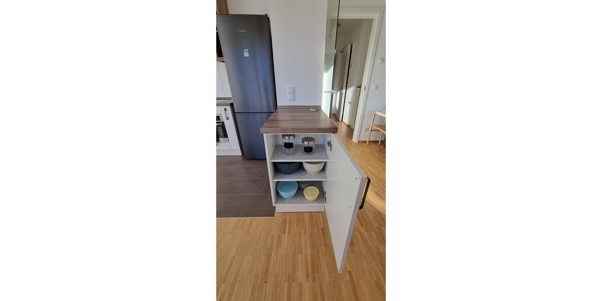 Zentrale und ruhige 2-Zi.-Wohnung, ab 1 Monat, voll möbliert 2 zimmer