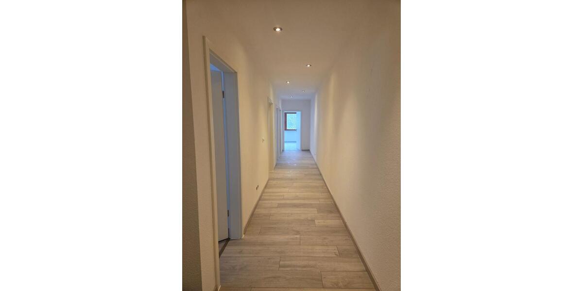 Etagenwohnung Meiningen - 4 Zimmer, 110 m&sup2;, 700&euro; | Angebot:24688107