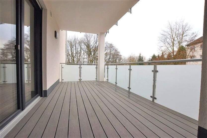 Moderne NeubauWohnung, Garage, großer Balkon, Aufzug, Erdwärme, barrierearm