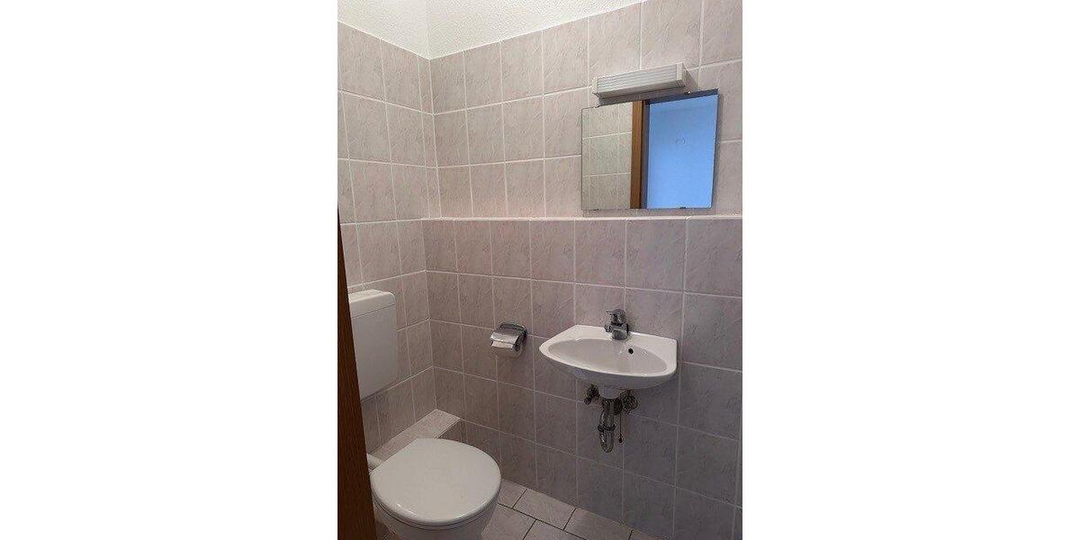 Erdgeschoßwohnung Bad Wildungen - 3 Zimmer, 98 m&sup2;, 736&euro; | Angebot:26277698