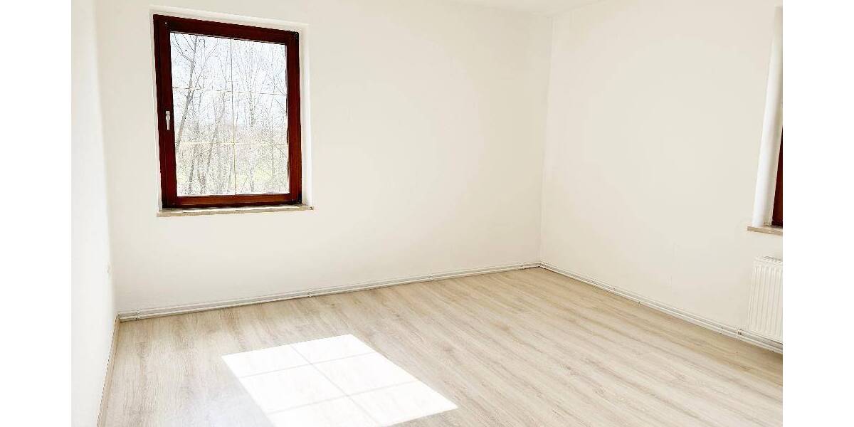 Etagenwohnung Nünchritz Merschwitz - 3 Zimmer, 62 m&sup2;, 320&euro; | Angebot:25998316