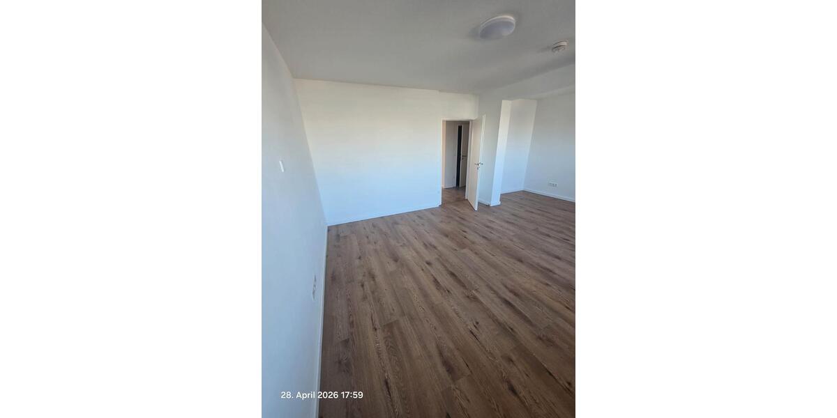 Etagenwohnung Offenbach am Main Hafen - 3 Zimmer, 75 m&sup2;, 1.200&euro; | Angebot:26482978