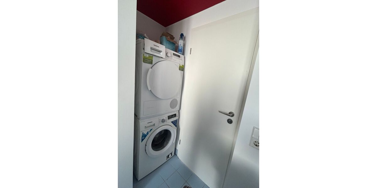 Zwei Zimmer mit Weitblick - Sanierte Wohnung im 1. OG und Balkon - Appartement Stuttgart Botnang | Angebot:26623450