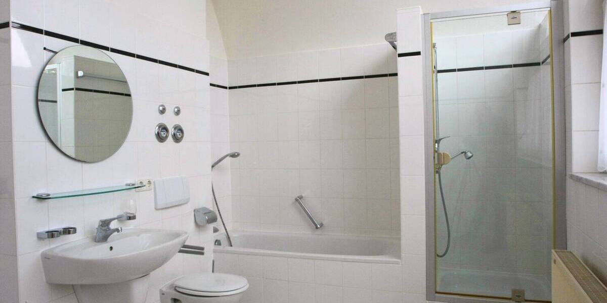 Etagenwohnung Feldafing - 3 Zimmer, 116 m&sup2;, 1.965&euro; | Angebot:26798717
