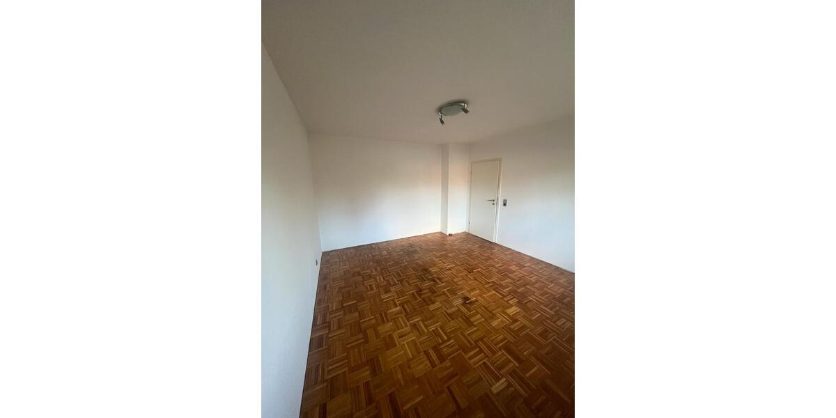 Erdgeschoßwohnung Lunden - 3 Zimmer, 100 m&sup2;, 900&euro; | Angebot:26606241