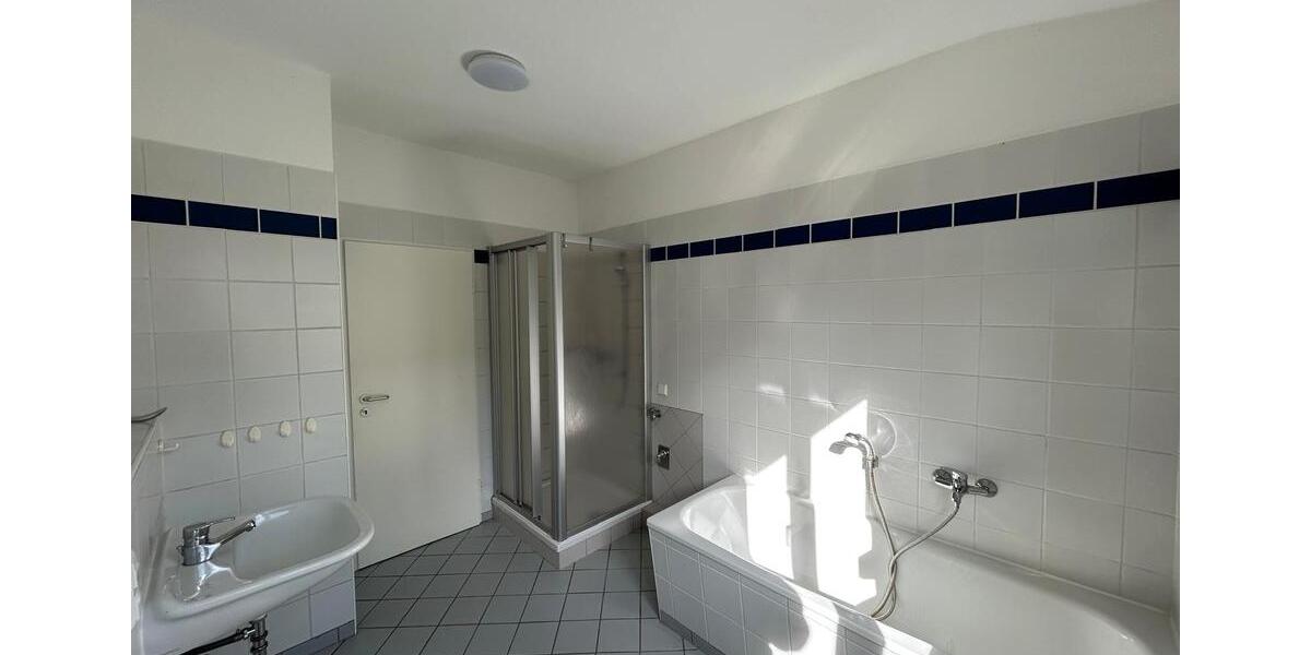 Etagenwohnung Forst (Lausitz) - 2 Zimmer, 69 m&sup2;, 480&euro; | Angebot:26545692