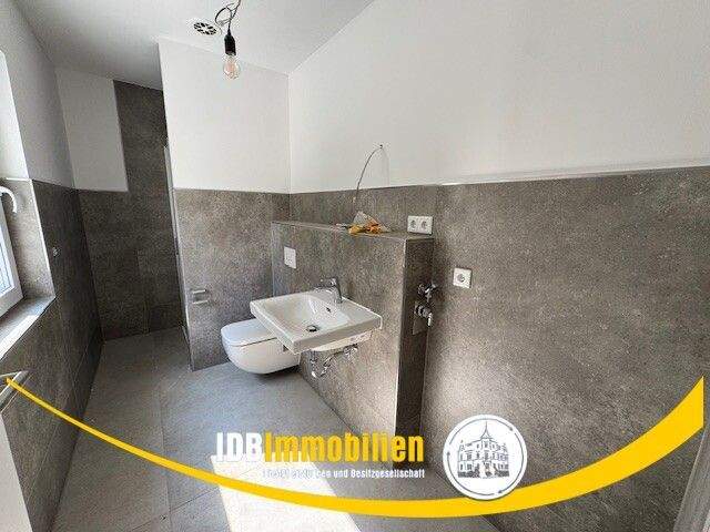 Doppelhaushälfte Reinsberg - 4 Zimmer, 114 m&sup2;, 1.100&euro; | Angebot:24425624