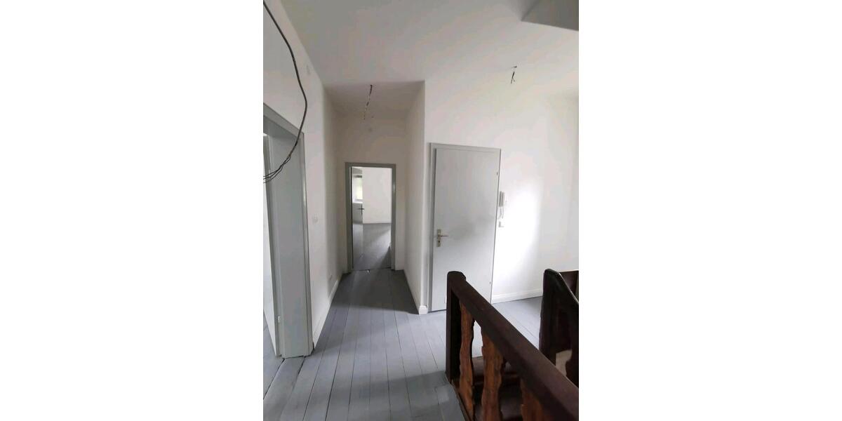 Etagenwohnung Andernach - 5 Zimmer, 111 m&sup2;, 1.000&euro; | Angebot:24748831