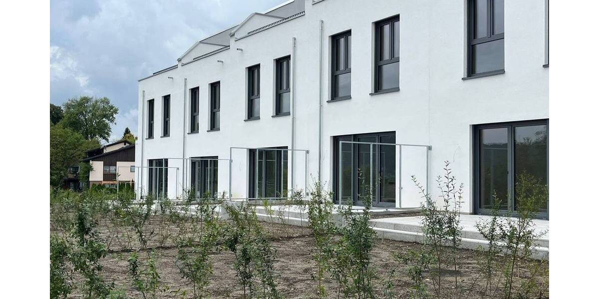 Reihenmittelhaus Bad Säckingen - 5 Zimmer, 150 m&sup2;, 2.300&euro; | Angebot:25706510