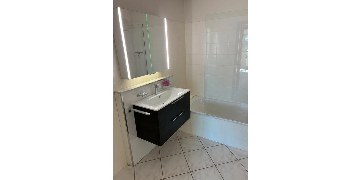 Dachgeschoßwohnung Bad Bellingen - 3.5 Zimmer, 73 m&sup2;, 950&euro; | Angebot:26045344