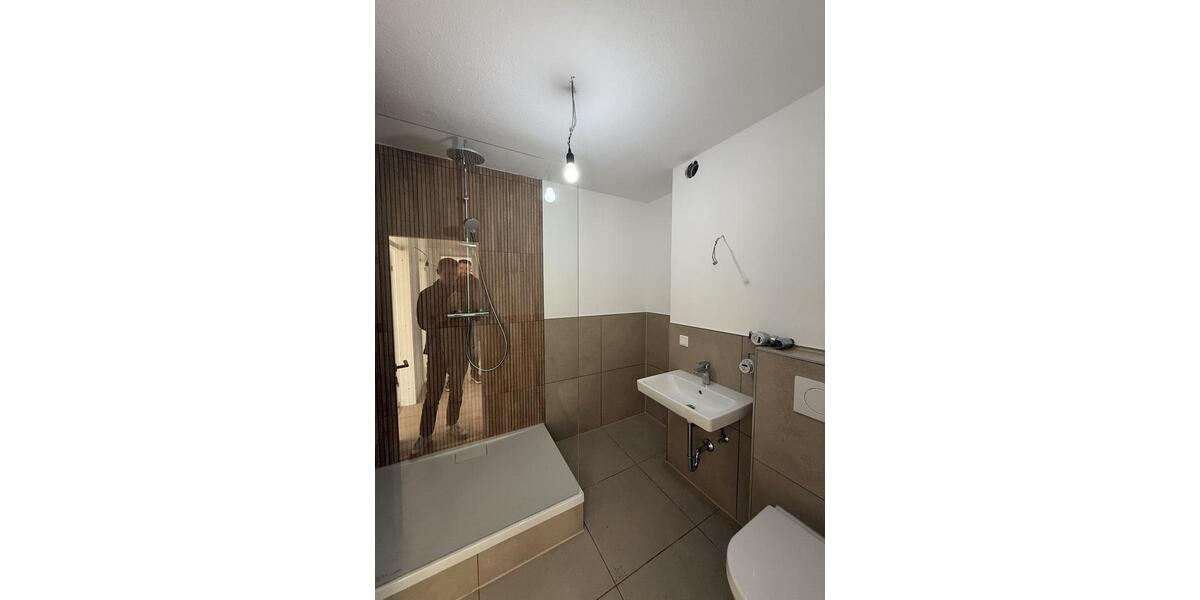 Dachgeschoßwohnung Mainz Finthen - 3 Zimmer, 96 m&sup2;, 1.400&euro; | Angebot:25903574