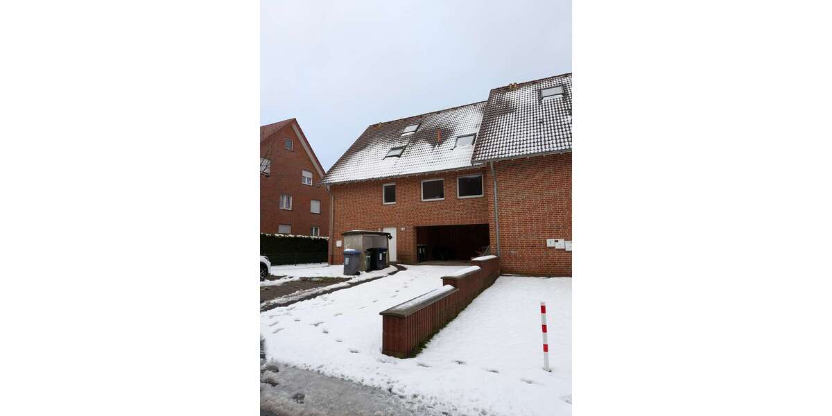 Etagenwohnung Paderborn - 4 Zimmer, 101 m&sup2;, 975&euro; | Angebot:25267104