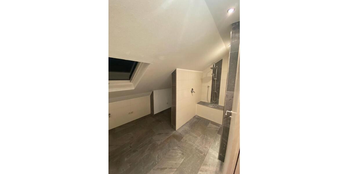 Dachgeschoßwohnung Rittersdorf - 3 Zimmer, 120 m&sup2;, 1.000&euro; | Angebot:26495950