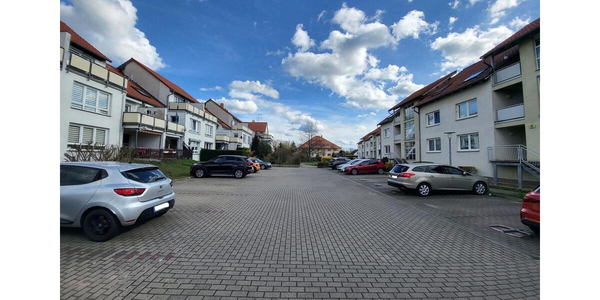 Ab sofort! * Schicke 3-Raumwohnung im DG mit großen Balkon * 3 zimmer