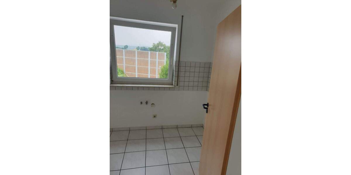 Etagenwohnung Weißenthurm - 4 Zimmer, 98 m&sup2;, 830&euro; | Angebot:25680270